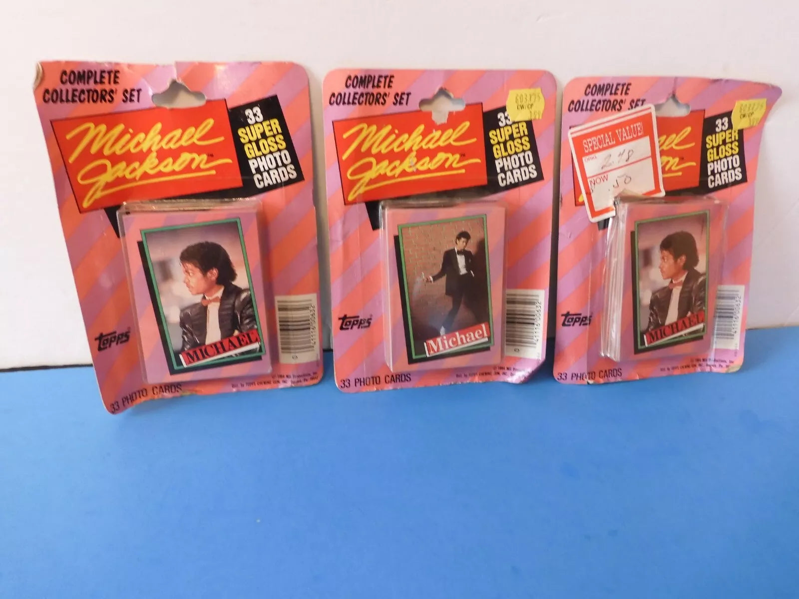 (1) One Pack - 1984 TOPPS MJJ Michael Jackson Trading Card Jumbo Pack - 33 Cards